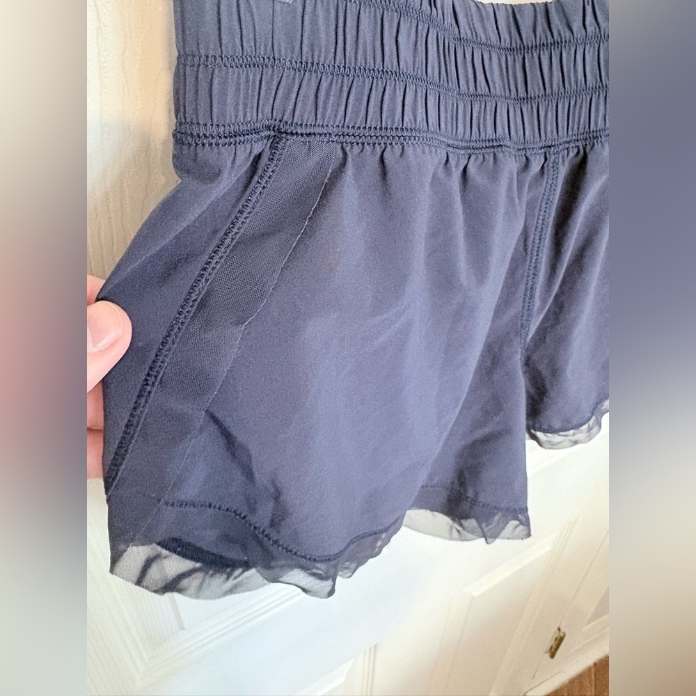 Lululemon Anew Short 4” | Midnight Navy | Size 4 - Picture 6 of 9
